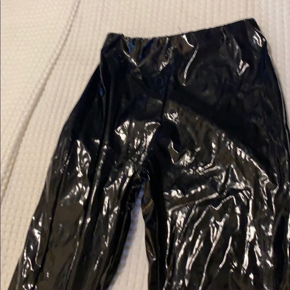 High waisted patent pants size 2 - Picture 4 of 5